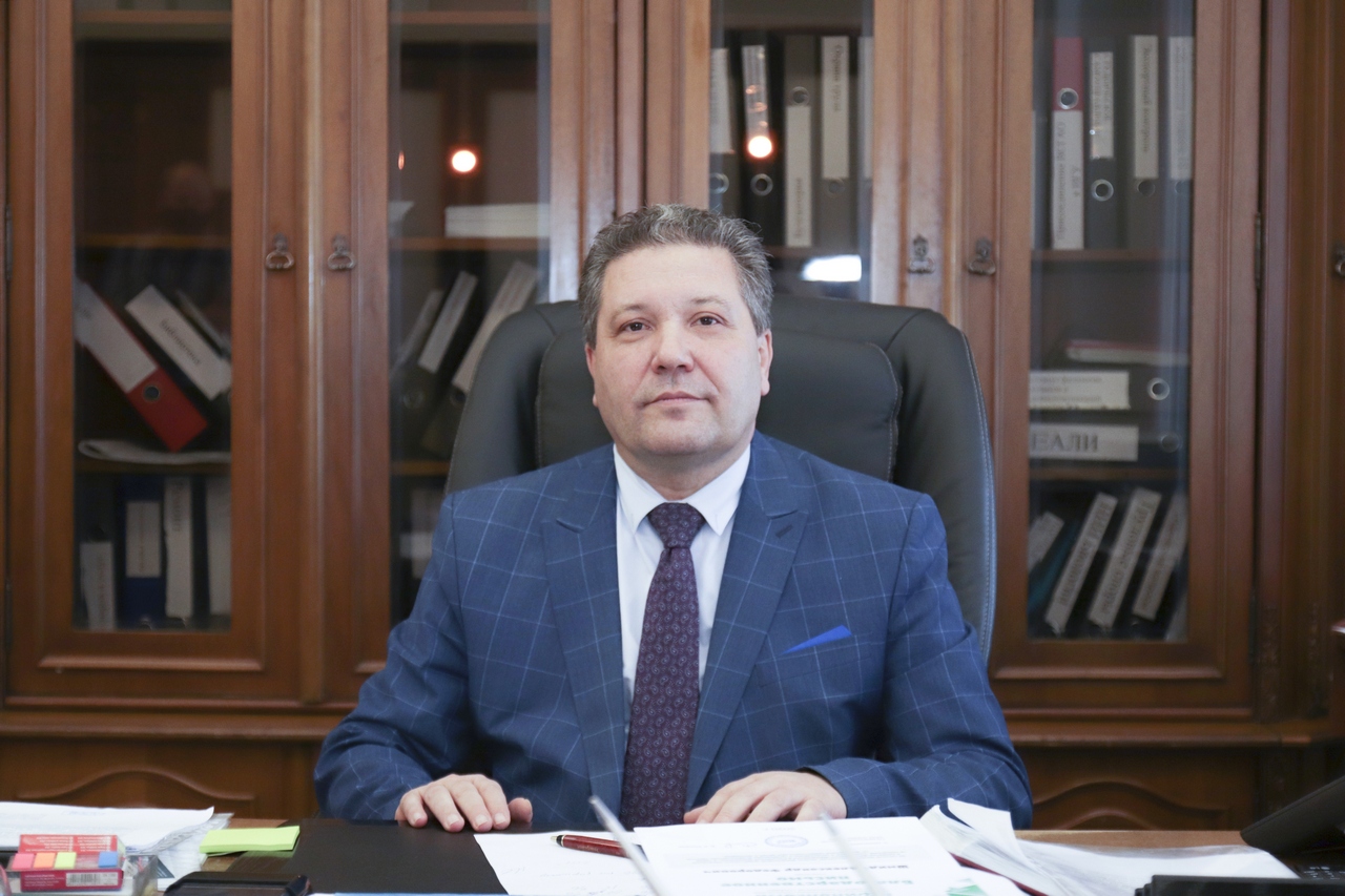 Rektor_Schmidt